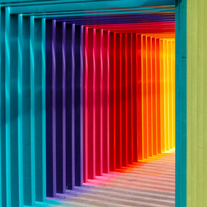 COLOR PSYCHOLOGY:<br>What does your favorite color say about your personality?