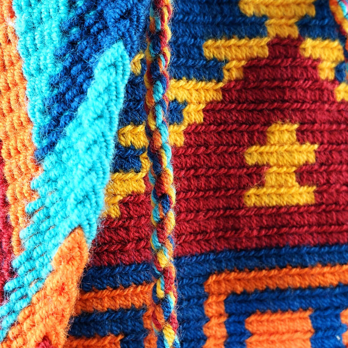 THE WAYUU INDIGENOUS COMMUNITY:<br />The story behind the mochila bag.