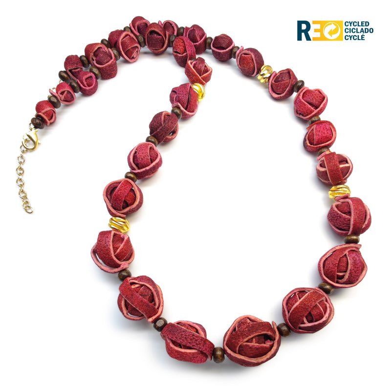 NARANJITA NECKLACE - Handmade - 24K gold-plated - Dyed orange peels, wooden beads