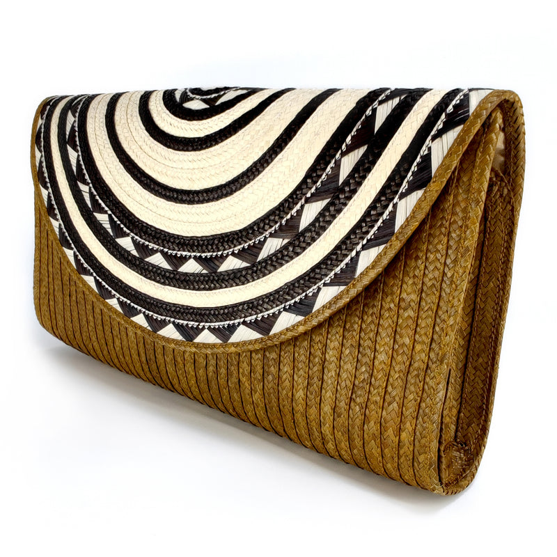CLUTCH ZENÚ - Feita à mão - Cana selvagem entrançada (caña flecha)