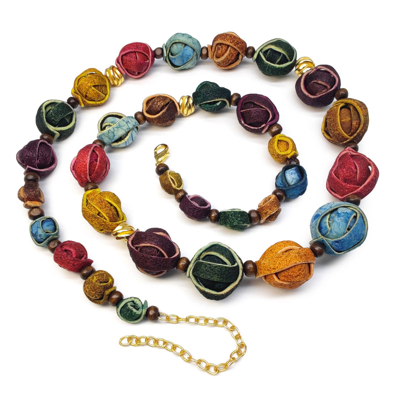 NARANJITA NECKLACE - Handmade - 24K gold-plated - Dyed orange peels, wooden beads