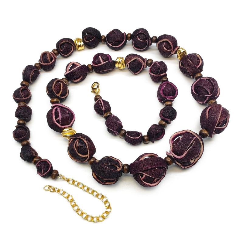 NARANJITA NECKLACE - Handmade - 24K gold-plated - Dyed orange peels, wooden beads