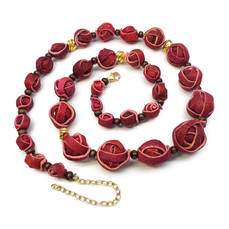 NARANJITA NECKLACE - Handmade - 24K gold-plated - Dyed orange peels, wooden beads