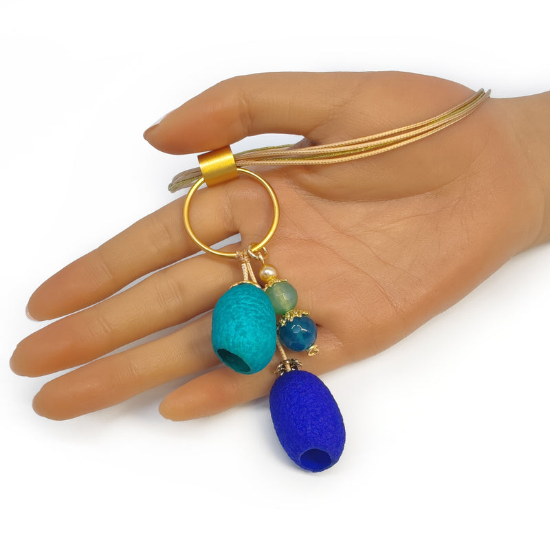 COCOON SILKE NECKLACE - Handmade - 24K gold-plated - Synthetic silk cords, agate, silk cocoons