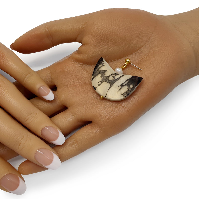 PALMA EARRINGS - Handmade - 24K gold-plated - Tagua (vegetable ivory), cultured pearls