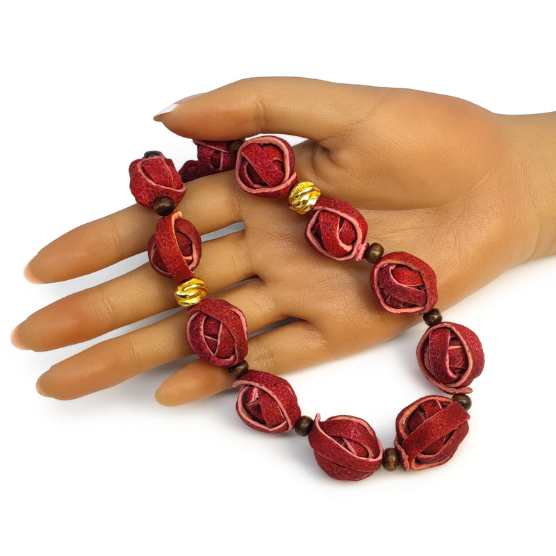 NARANJITA NECKLACE - Handmade - 24K gold-plated - Dyed orange peels, wooden beads
