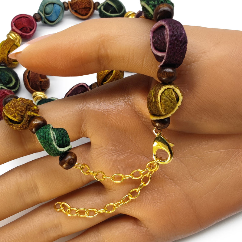 NARANJITA NECKLACE - Handmade - 24K gold-plated - Dyed orange peels, wooden beads