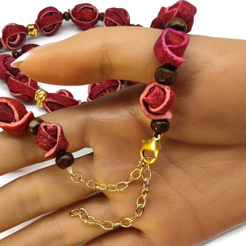 NARANJITA NECKLACE - Handmade - 24K gold-plated - Dyed orange peels, wooden beads