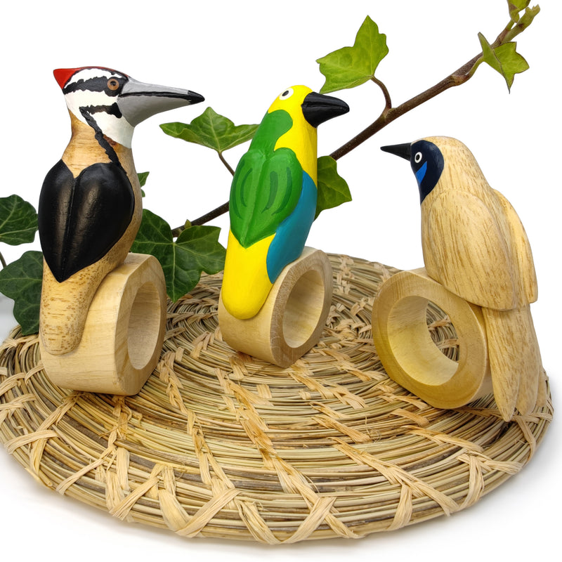 ROND DE SERVIETTE DÉCORATIF - Tangara multicolore - Bois sculpté et peint à la main