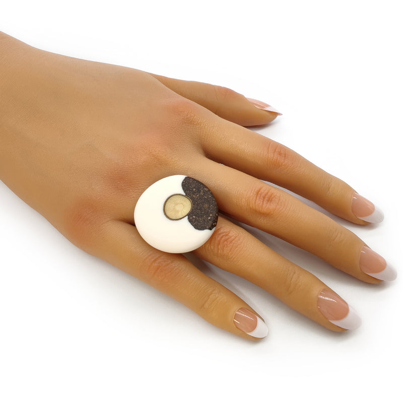 CAFECITA RING - Handmade - Adjustable - Coffee grounds, recovered wood