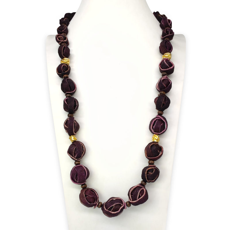 NARANJITA NECKLACE - Handmade - 24K gold-plated - Dyed orange peels, wooden beads