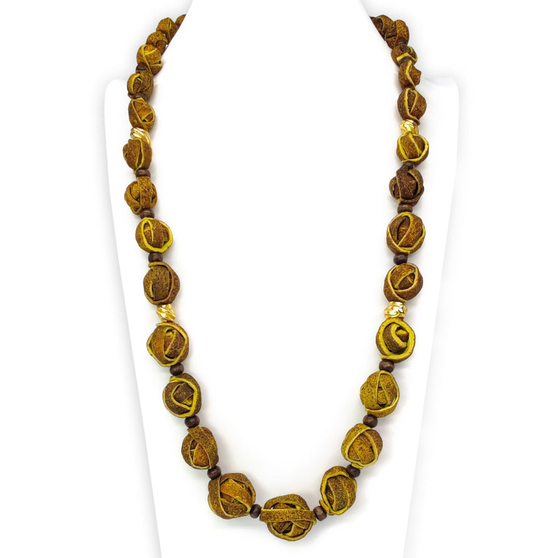 NARANJITA NECKLACE - Handmade - 24K gold-plated - Dyed orange peels, wooden beads