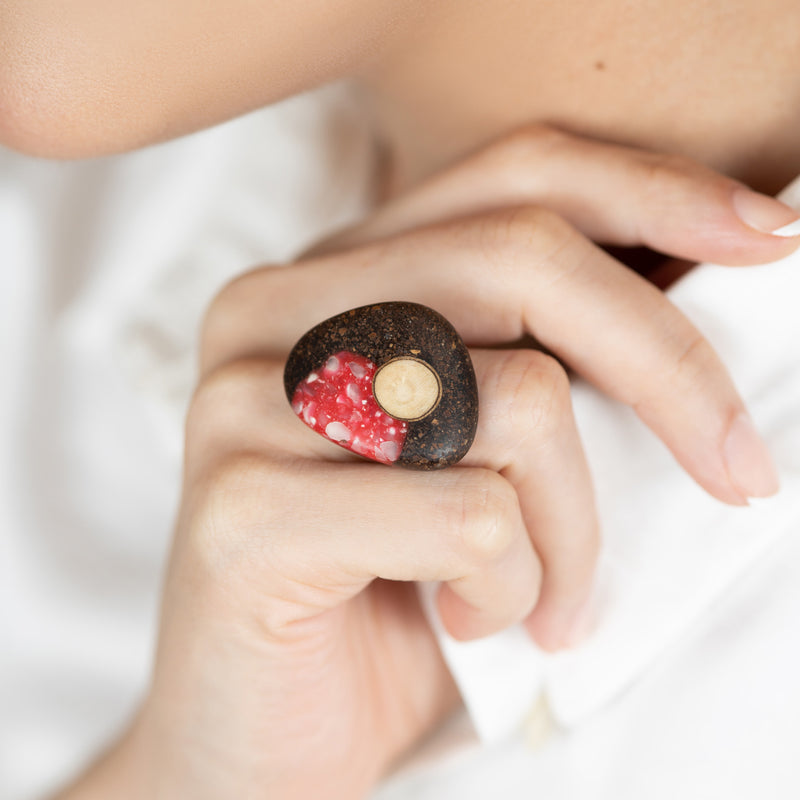CAFECITA RING - Handmade - Adjustable - Coffee grounds, crushed white corn, recovered wood
