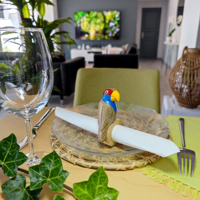 ANILLO DE SERVILLETA DECORATIVO - Guacamayo - Madera tallada y pintada a mano