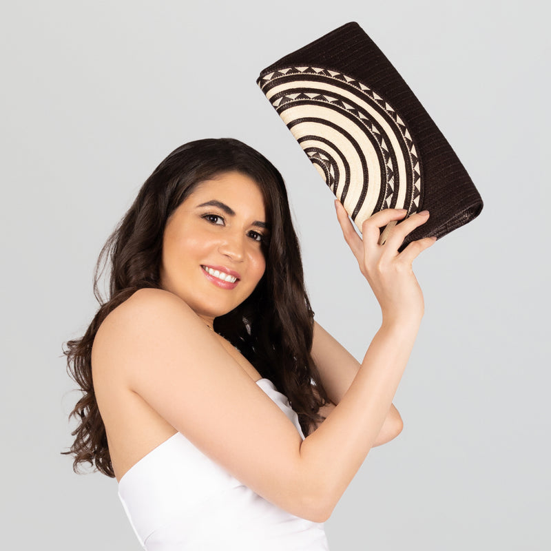 POCHETTE ZENÚ - Fabrication artisanale - Canne sauvage tressée (caña flecha)