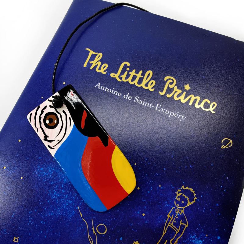 MINI BOOKMARK - The carnival macaw - Hand-carved and painted wood, strong and long-lasting cord
