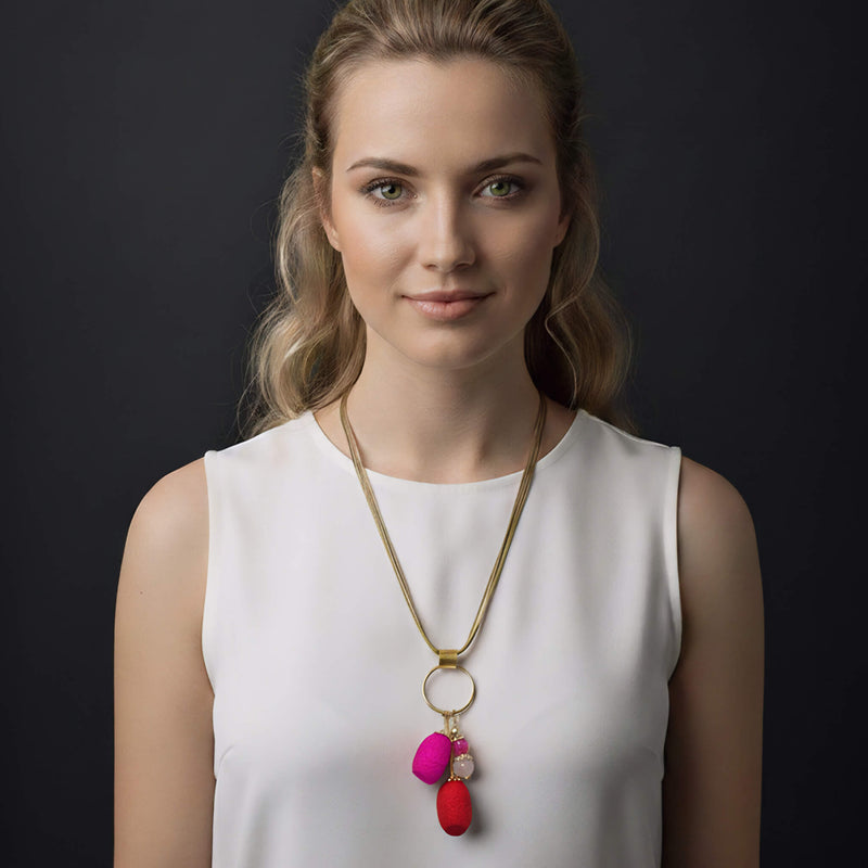 COCOON SILKE NECKLACE - Handmade - 24K gold-plated - Synthetic silk cords, agate, silk cocoons