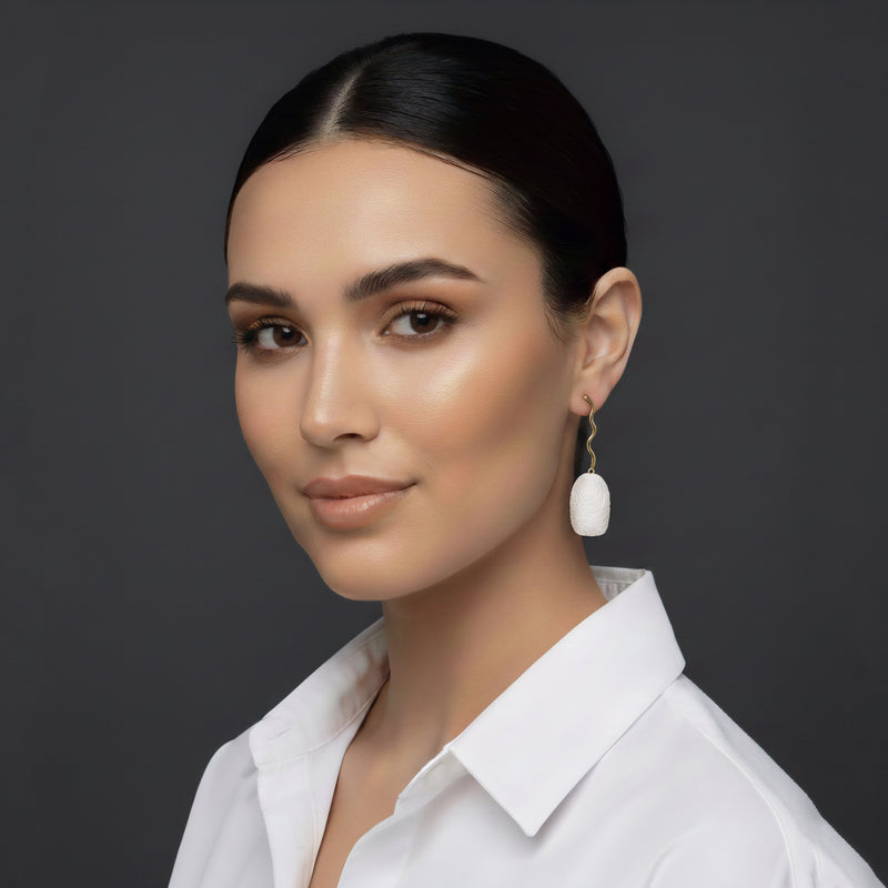 BRINCOS COCOON ECHO - Feitos à mão - Banhados a ouro de 24 quilates - Casulos de seda