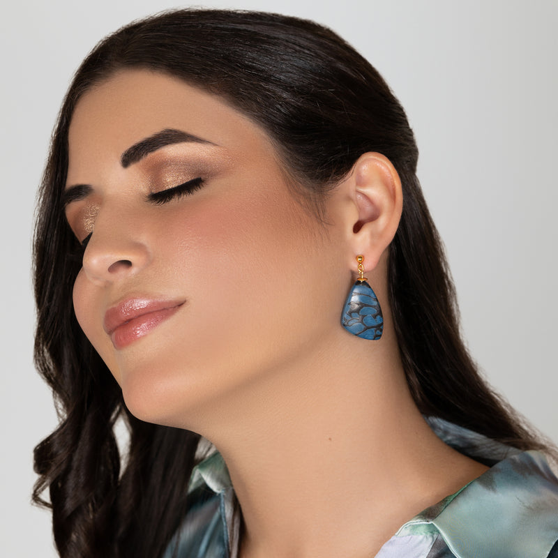 BRINCOS MARIPOSA - Feitos à mão - Banhados a ouro de 24 quilates - Tagua (marfim vegetal)