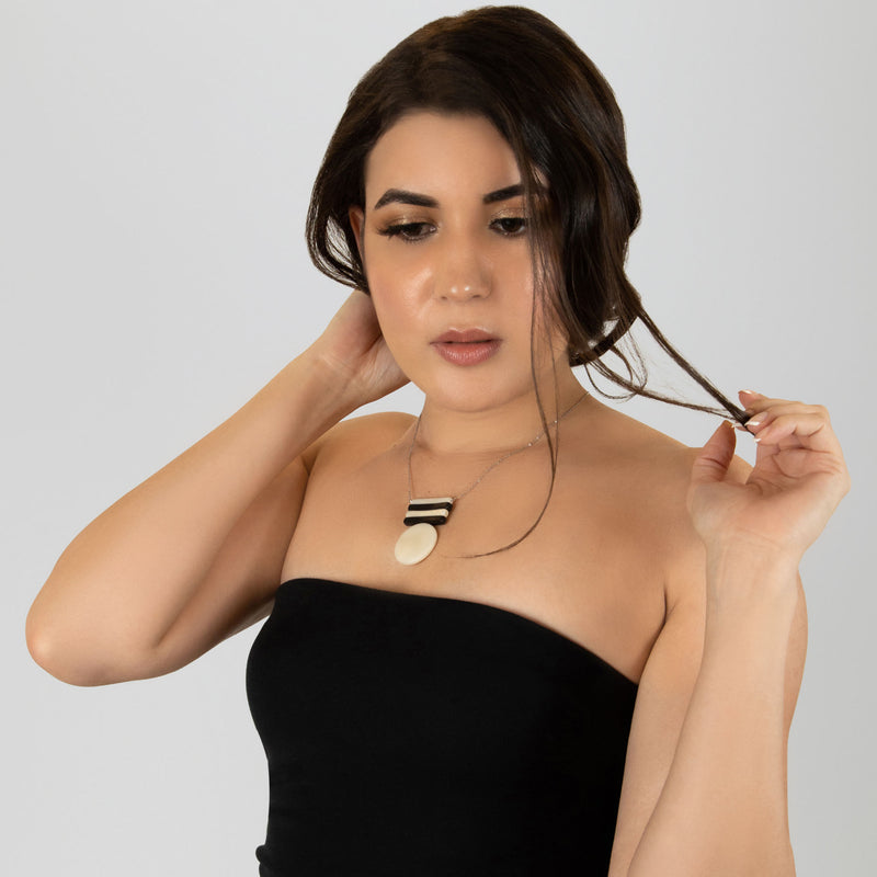 SOLIÄ NECKLACE - Handmade - Stainless steel - Tagua (vegetable ivory)