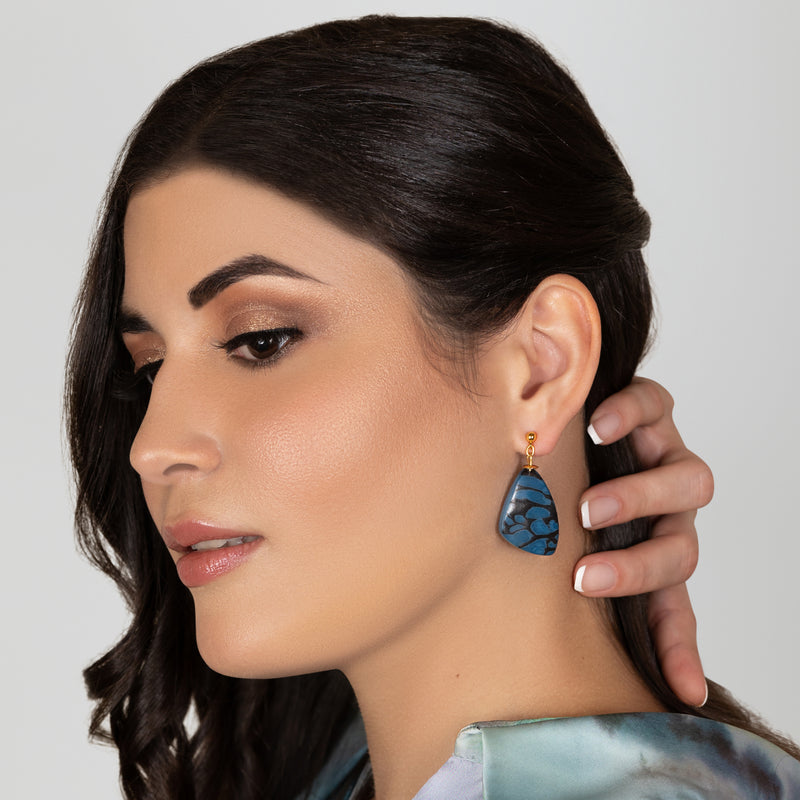 BRINCOS MARIPOSA - Feitos à mão - Banhados a ouro de 24 quilates - Tagua (marfim vegetal)