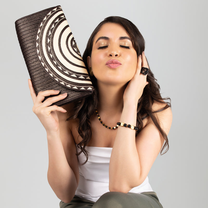 POCHETTE ZENÚ - Fabrication artisanale - Canne sauvage tressée (caña flecha)