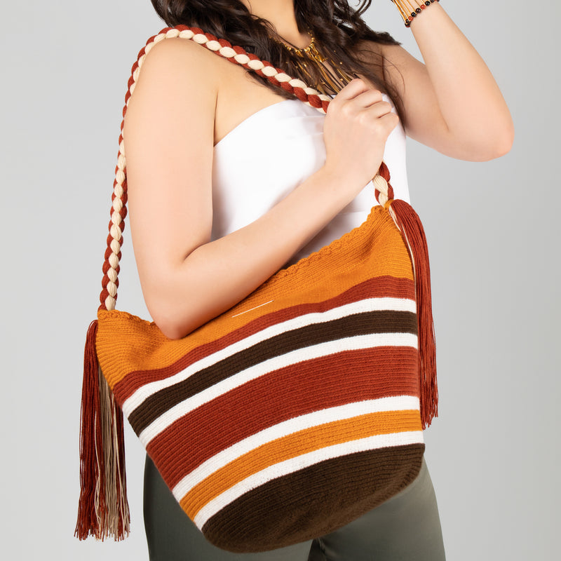 JOYACIA WAYUU BAG - Size MEDIO - Crocheted by hand by women of the Wayuu indigenous community in La Guajira (Colombia)