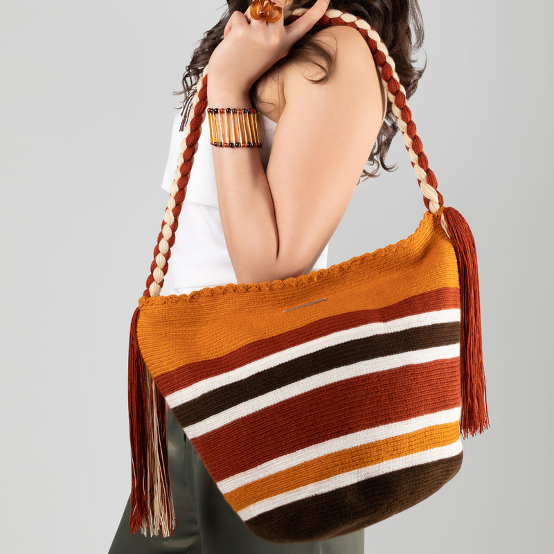 JOYACIA WAYUU BAG - Size MEDIO - Crocheted by hand by women of the Wayuu indigenous community in La Guajira (Colombia)